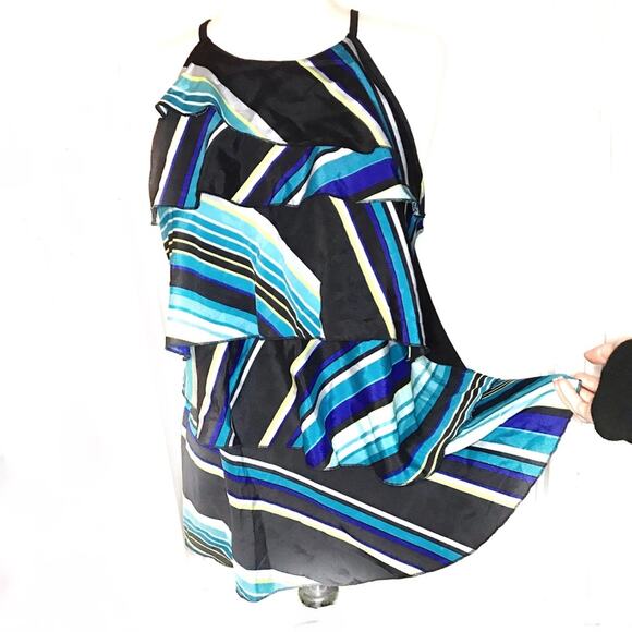 W). New York & Co Tiered Ruffed Tank Top Green Blue - Picture 3 of 5